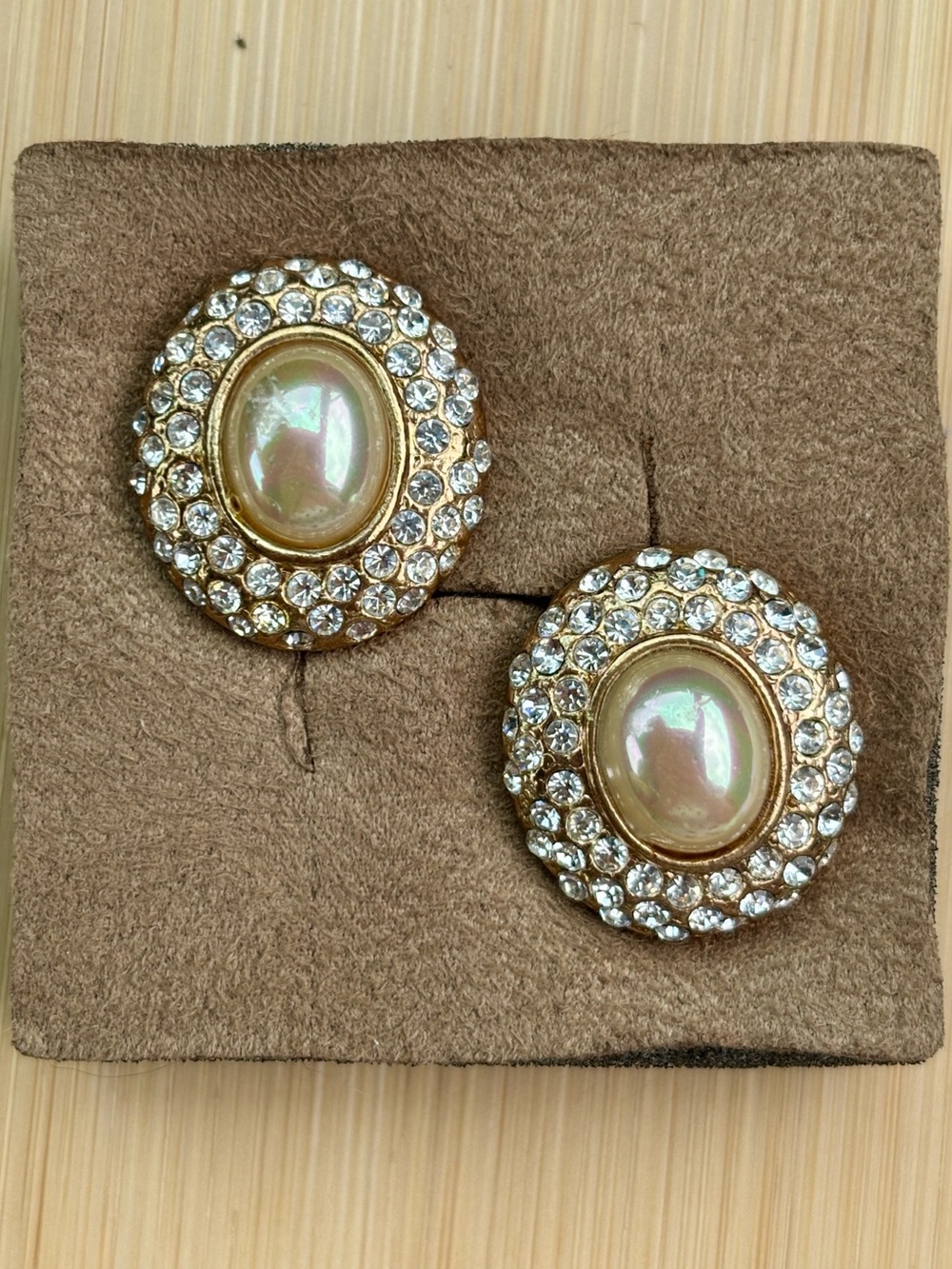 Vintage ROMAN Vintage Pearls Cubic Zirconia Gold Tone Oval Clip Earrings Signed